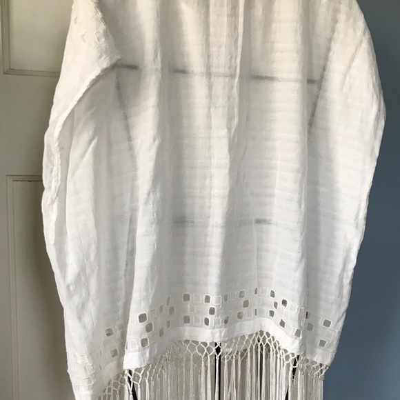 NWOT Lucky Brand Embroidered Eyelet Fringe Top - Picture 5 of 10